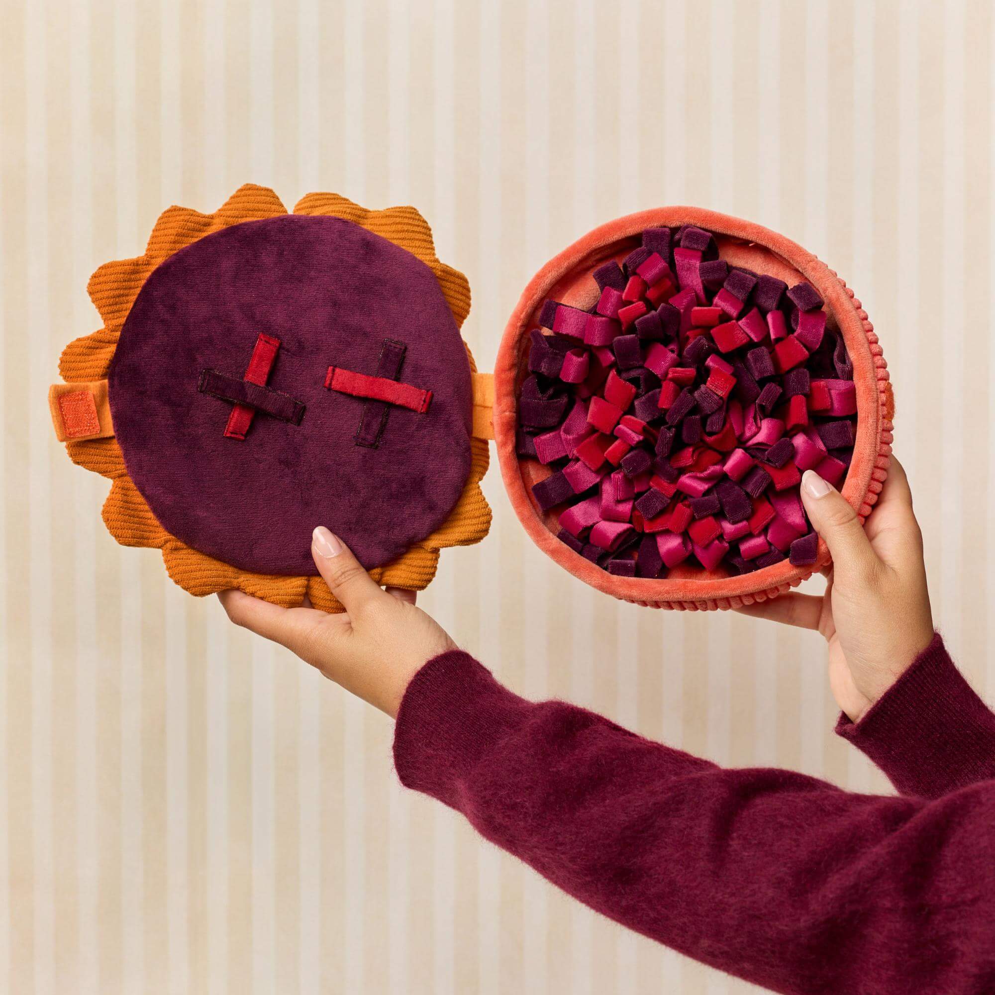 Berry Pie Interactive Snuffle Dog Toy